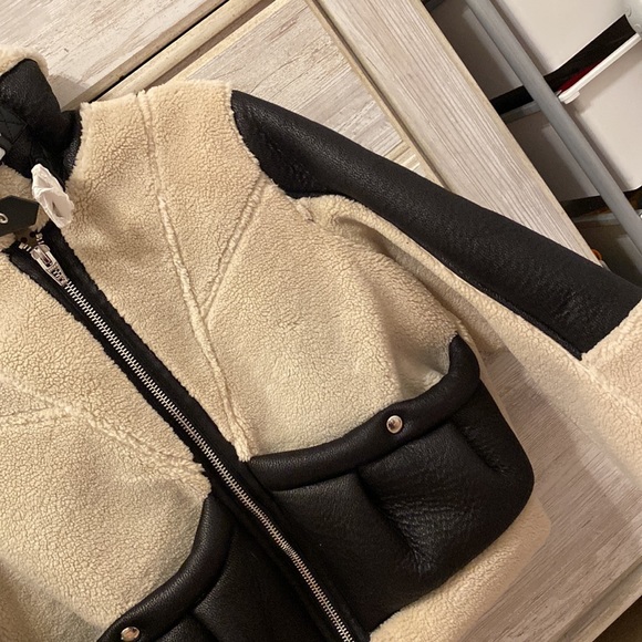 BLANK NYC Jacket - Picture 3 of 6